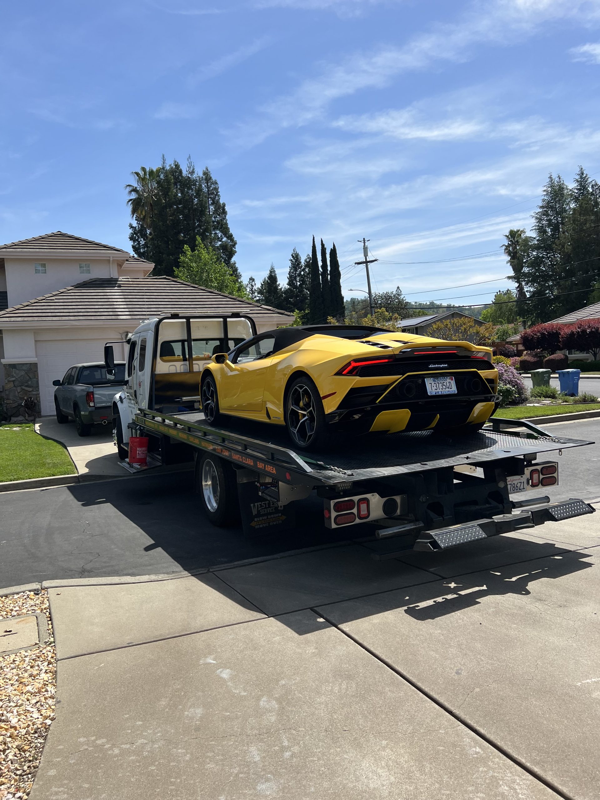 A's Towing logo